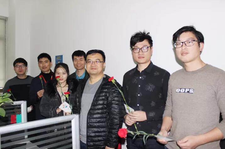 除了吃鸡,感恩节还有这样的打开方式?!