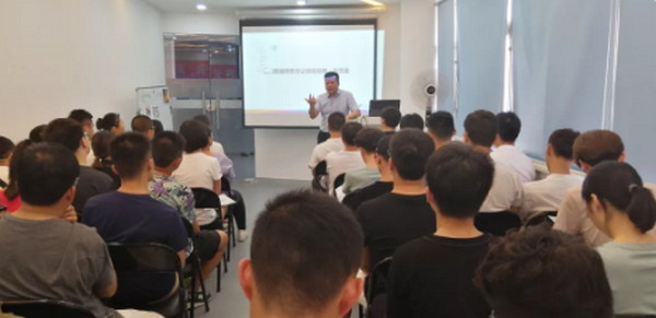 1563330040670332.jpg 配图3 云和数据西安中心开班典礼.jpg